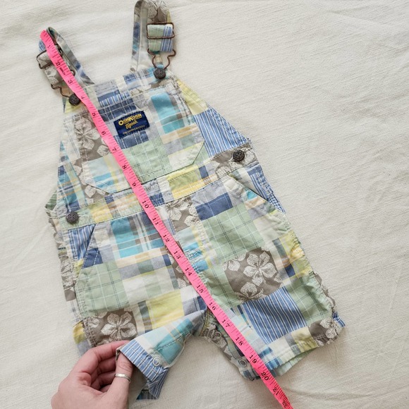 Oshkosh Plaid Patchwork Shortalls 18 months - Picture 4 of 6